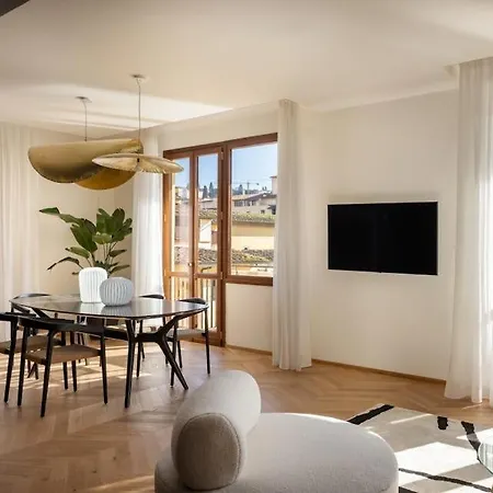 Elegant Renovated Appartement